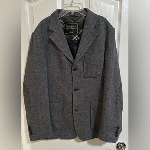 NWOT Men’s Canterbury of New Zealand Wool
Herringbone Tweed Sportscoat Preppy M.